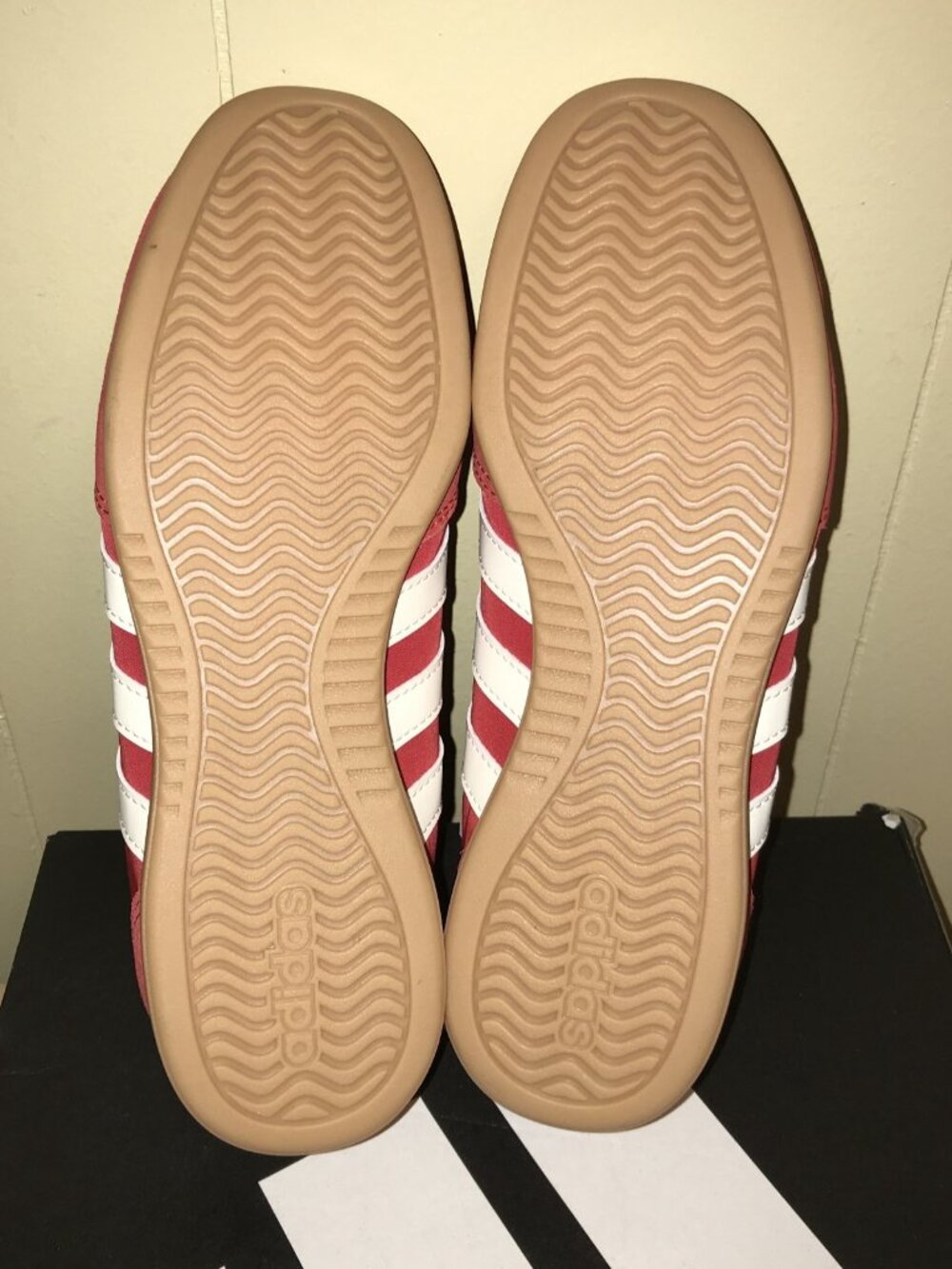 Women's Adidas Barreda Mary Jane Shoes- Size: 8 (HQ7398) - Picture 7 of 13